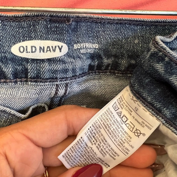 Wmns Old Navy Boyfriend Mid-Rise Light Wash Jean Size 12 - Picture 4 of 4